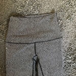 Like new lululemon leggings, size 4